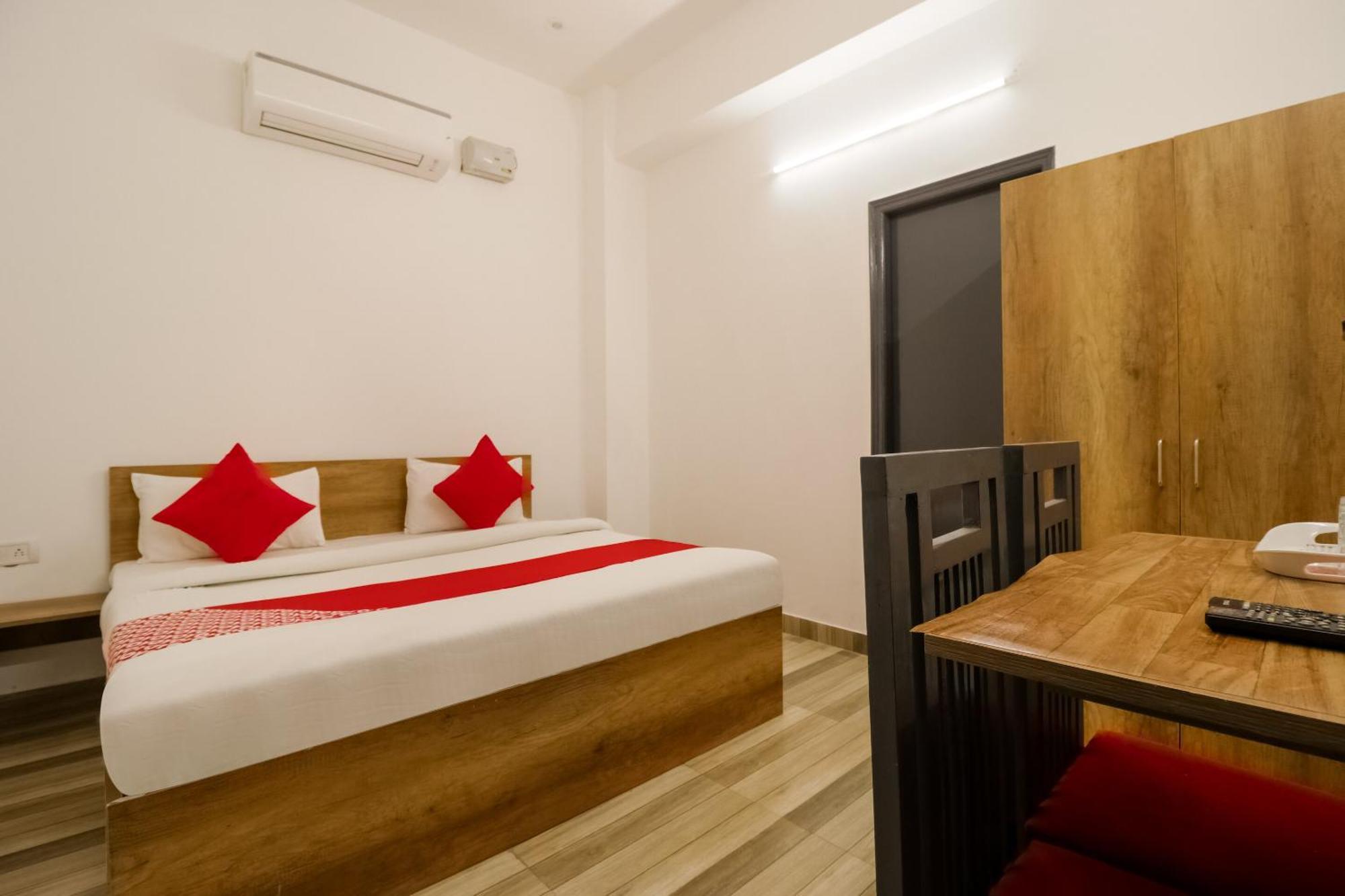 Hotel O Perky Stay Faridabad Eksteriør billede